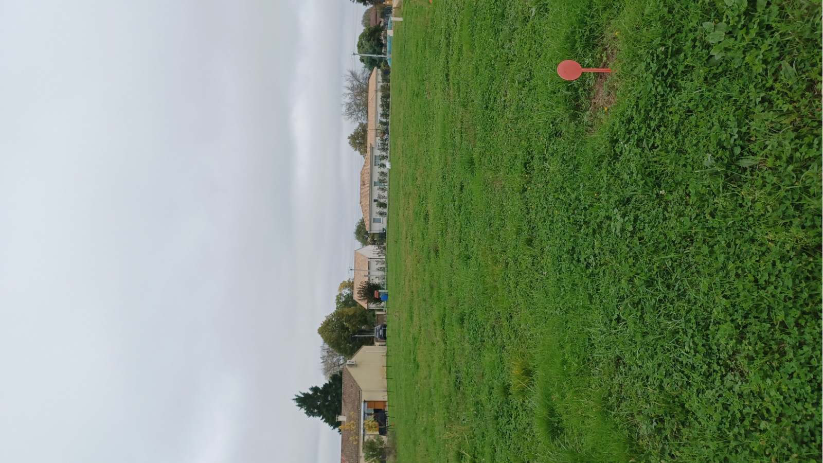 Terrain constructible de 450m2 à Créon