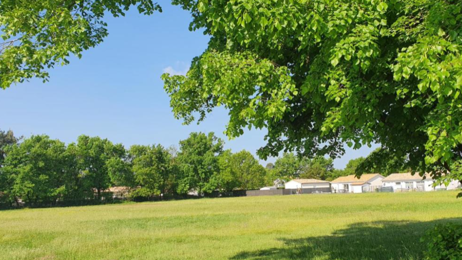 Terrain constructible de 326m2 à Belin-Béliet