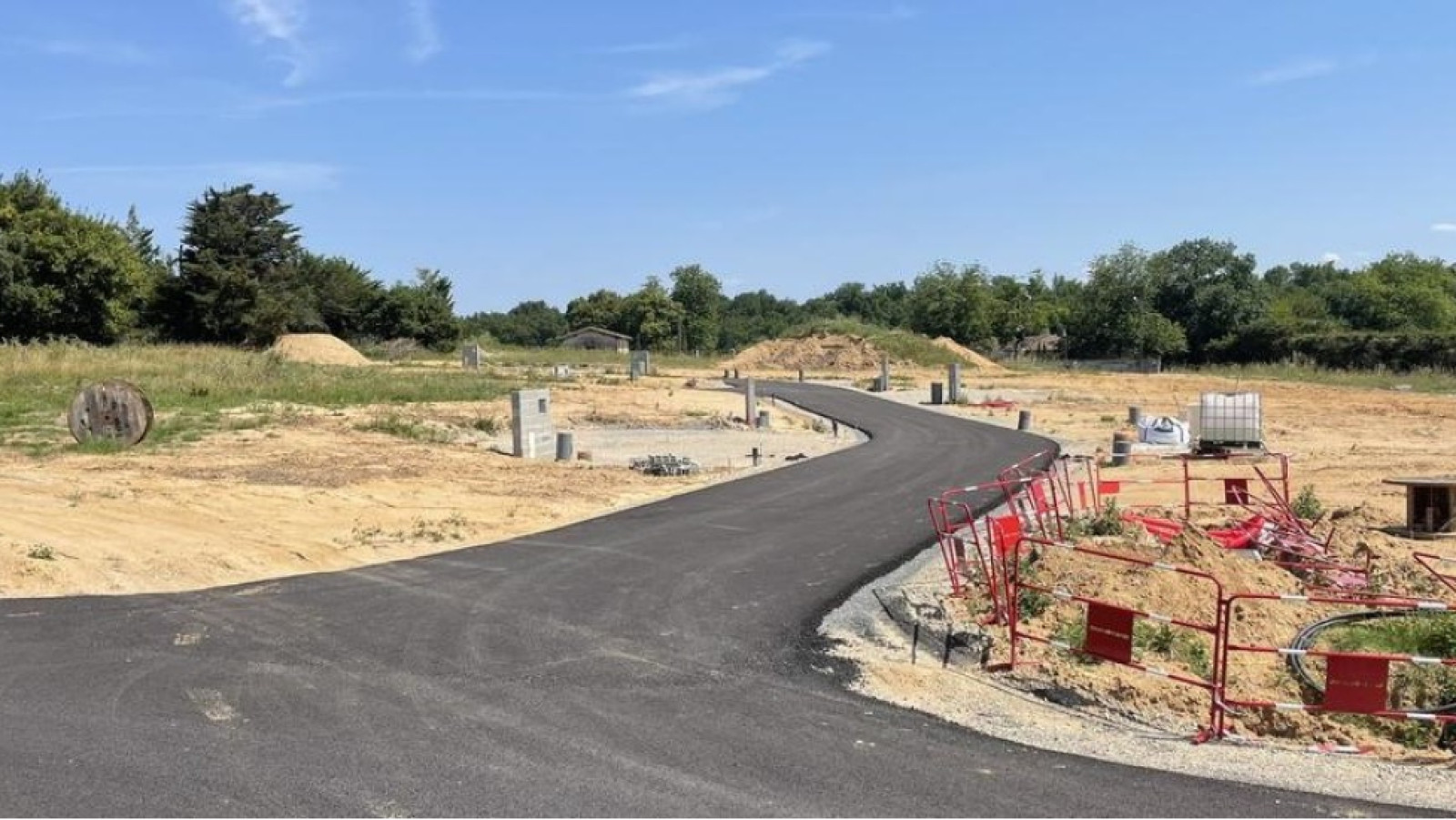 Terrain constructible de 574m2 à Le Barp