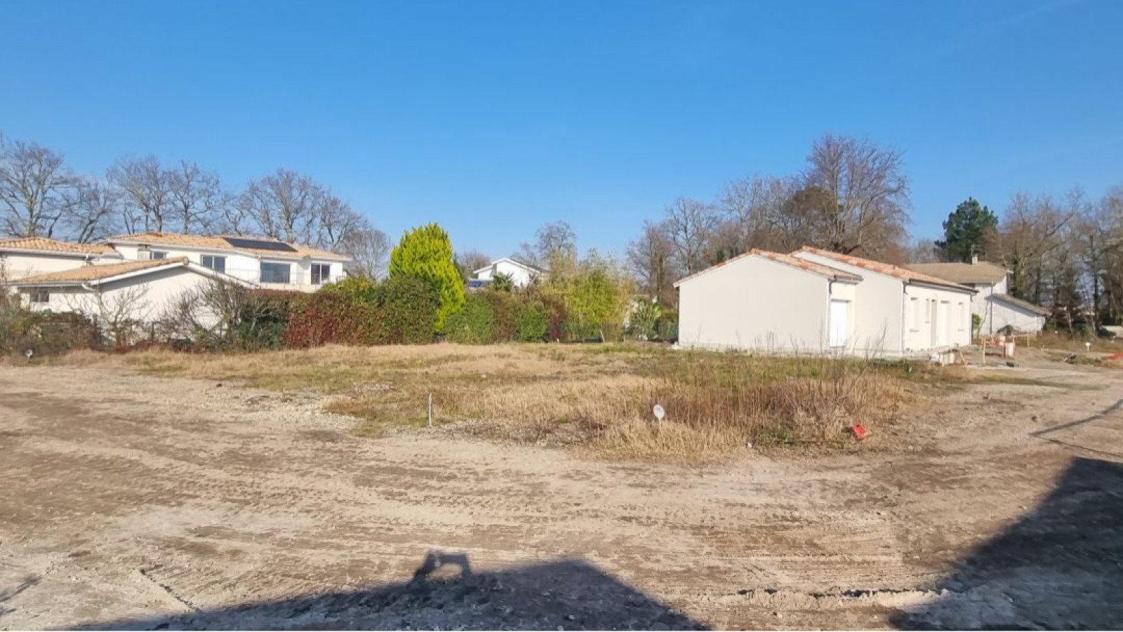 Terrain constructible de 974m2 à Saint-Denis-de-Pile