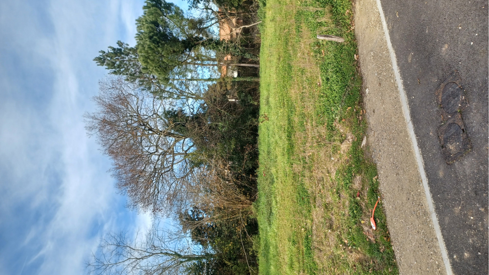 Terrain constructible de 800m2 à Vertheuil