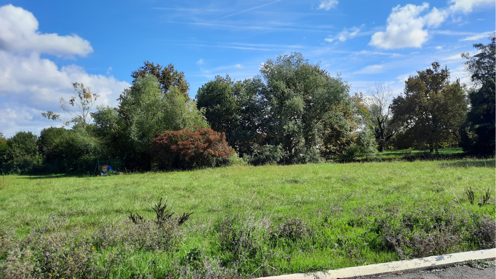 Terrain constructible de 636m2 à Saint-André-de-Cubzac