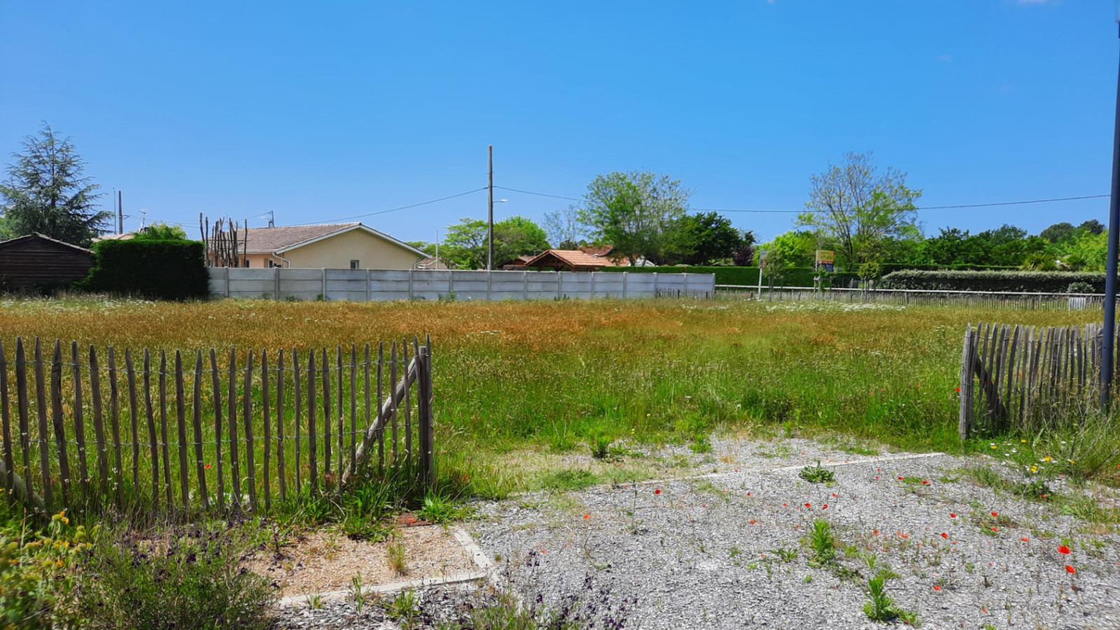 Terrain constructible de 825m2 à Cadaujac