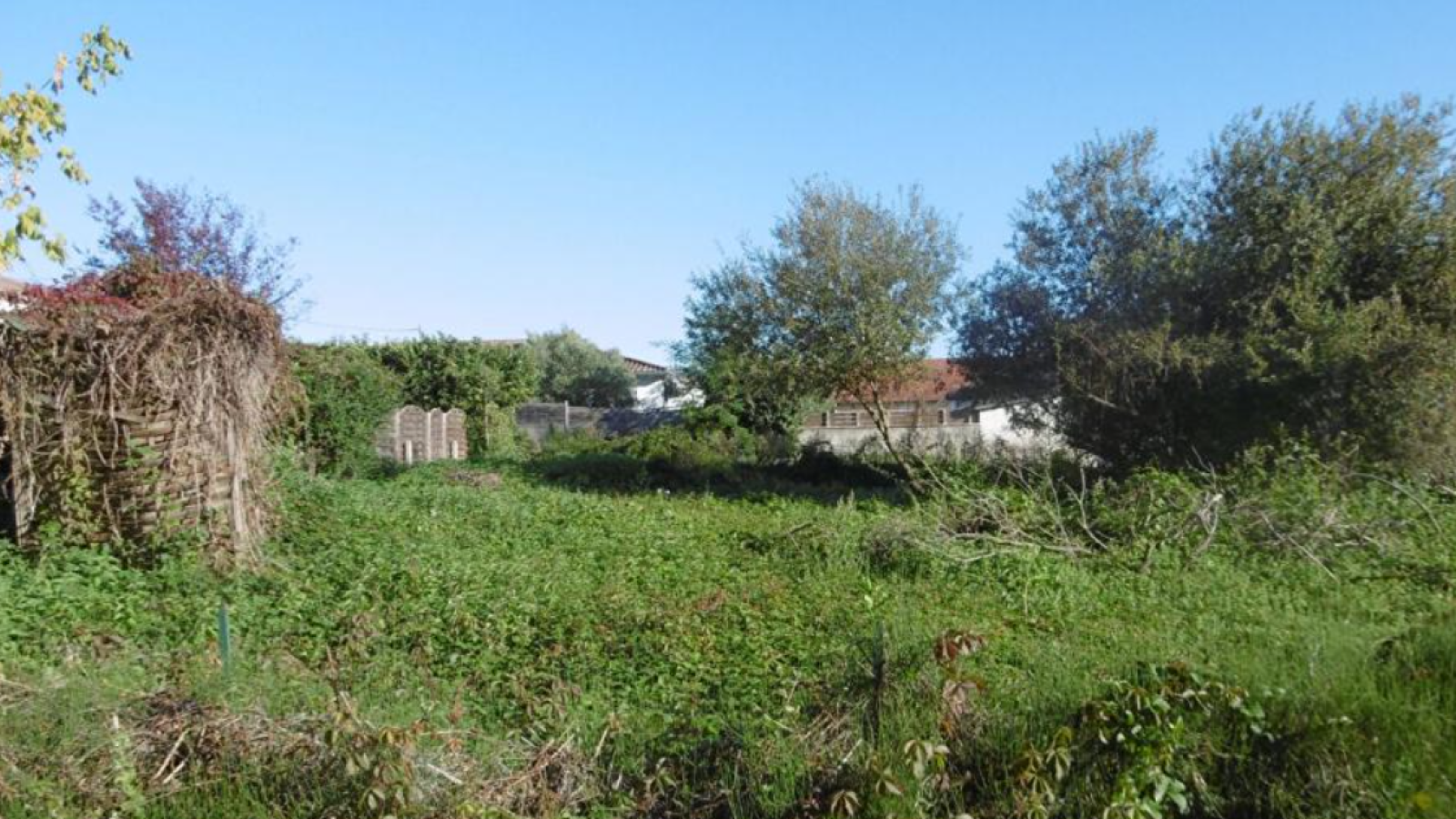 Terrain constructible de 665m2 à Langon
