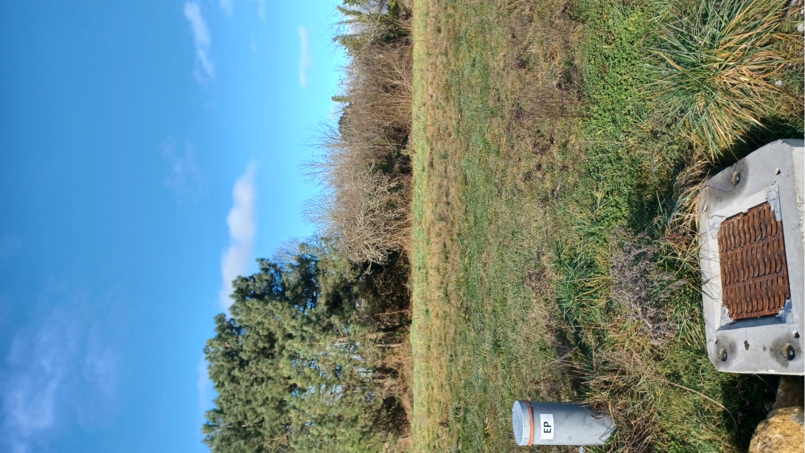 Terrain constructible de 635m2 à Saint-Magne