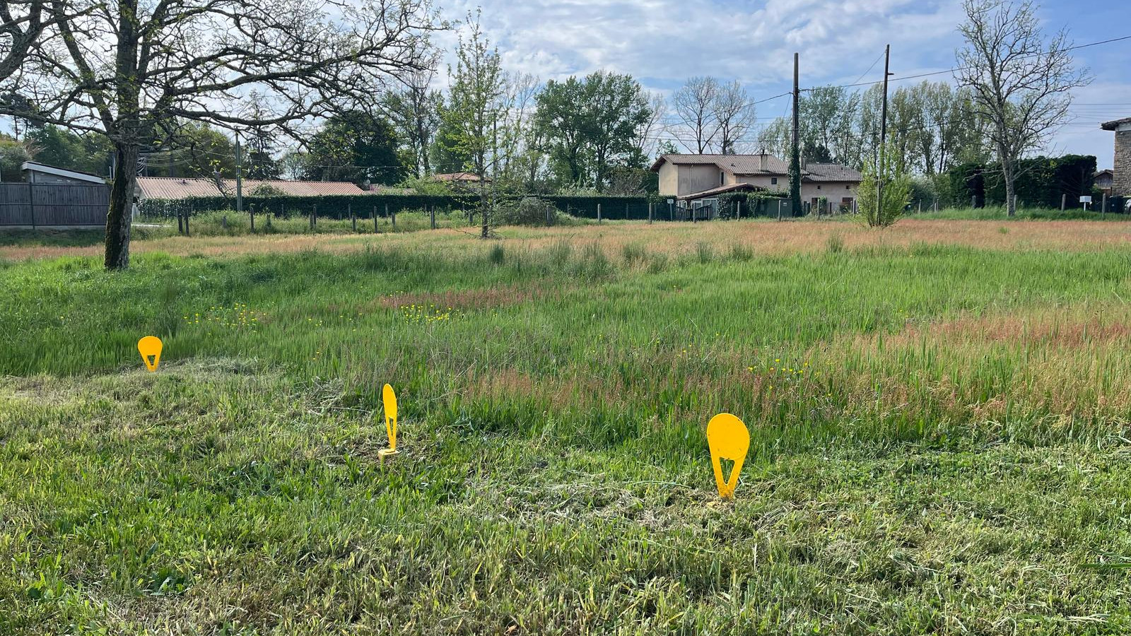 Terrain constructible de 1486m2 à Escource