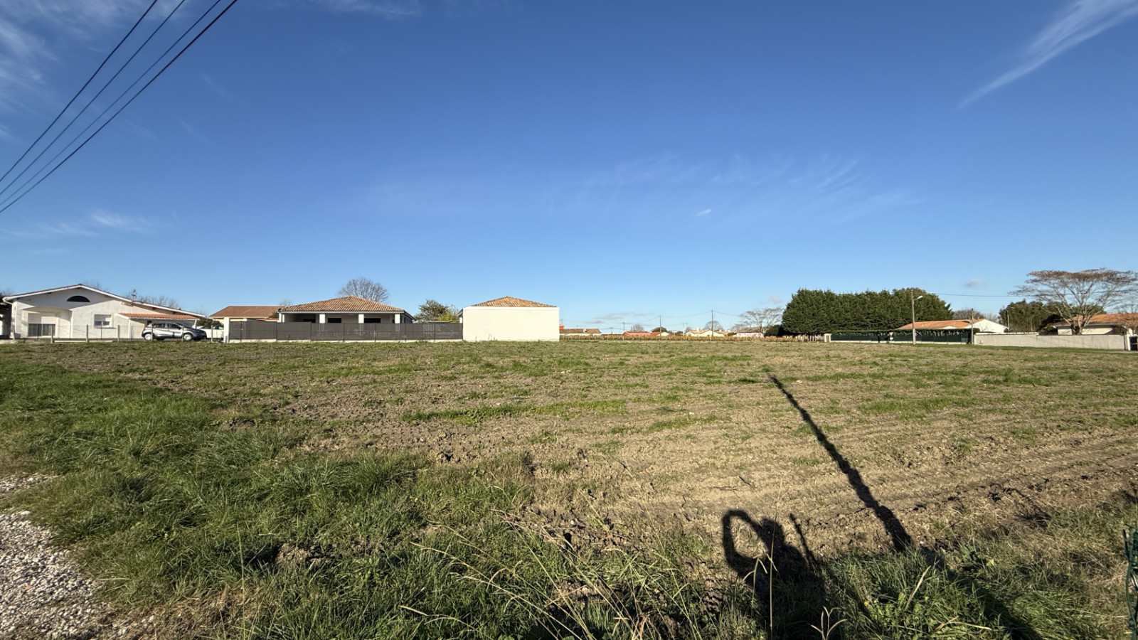 Terrain constructible de 790m2 à Saint-Savin