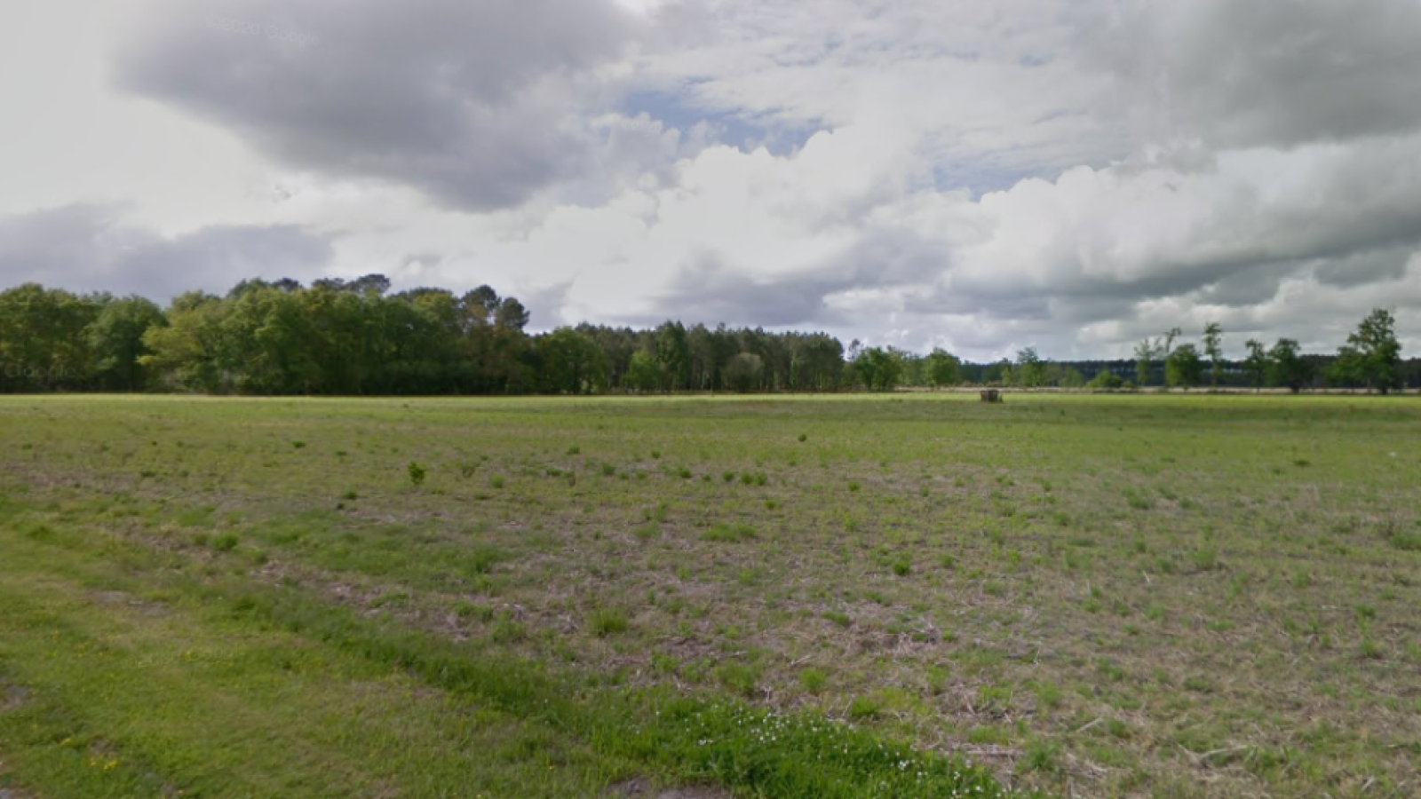 Terrain constructible de 828m2 à Castets