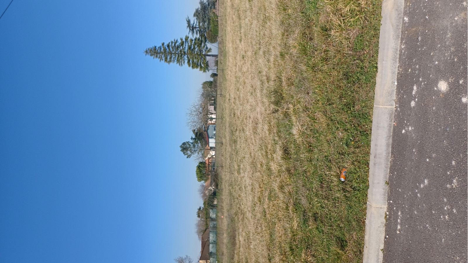 Terrain constructible de 800m2 à Vertheuil