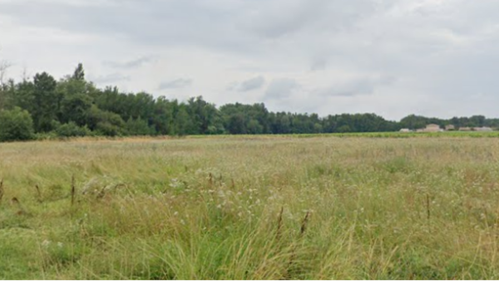 Terrain constructible de 534m2 à Izon