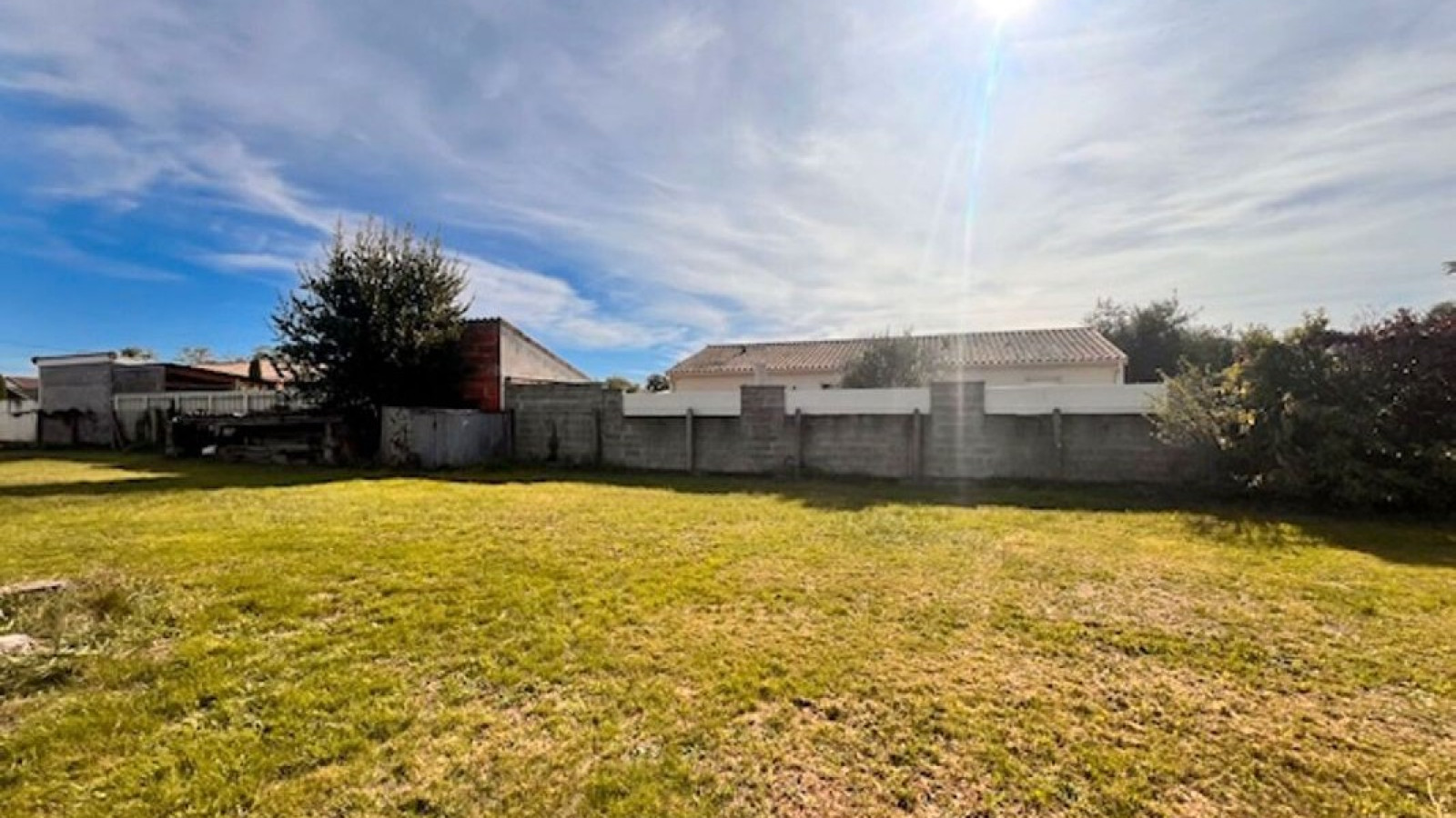 Terrain constructible de 829m2 à Saint-Loubès