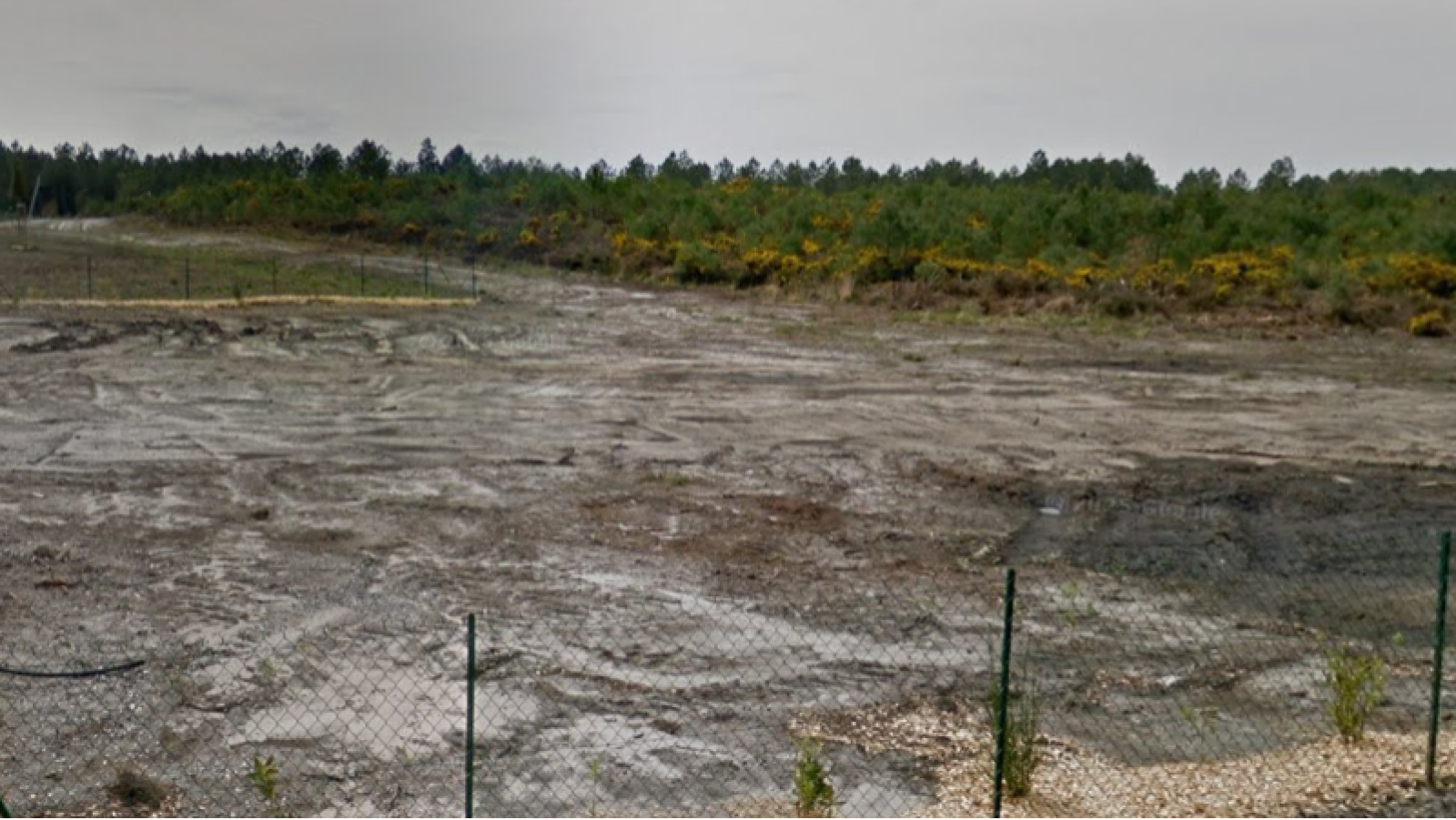 Terrain constructible de 819m2 à Castets