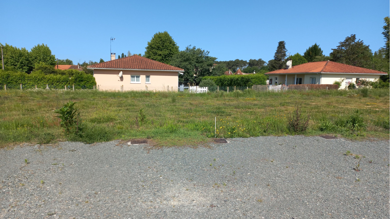 Terrain constructible de 376m2 à Belin-Béliet