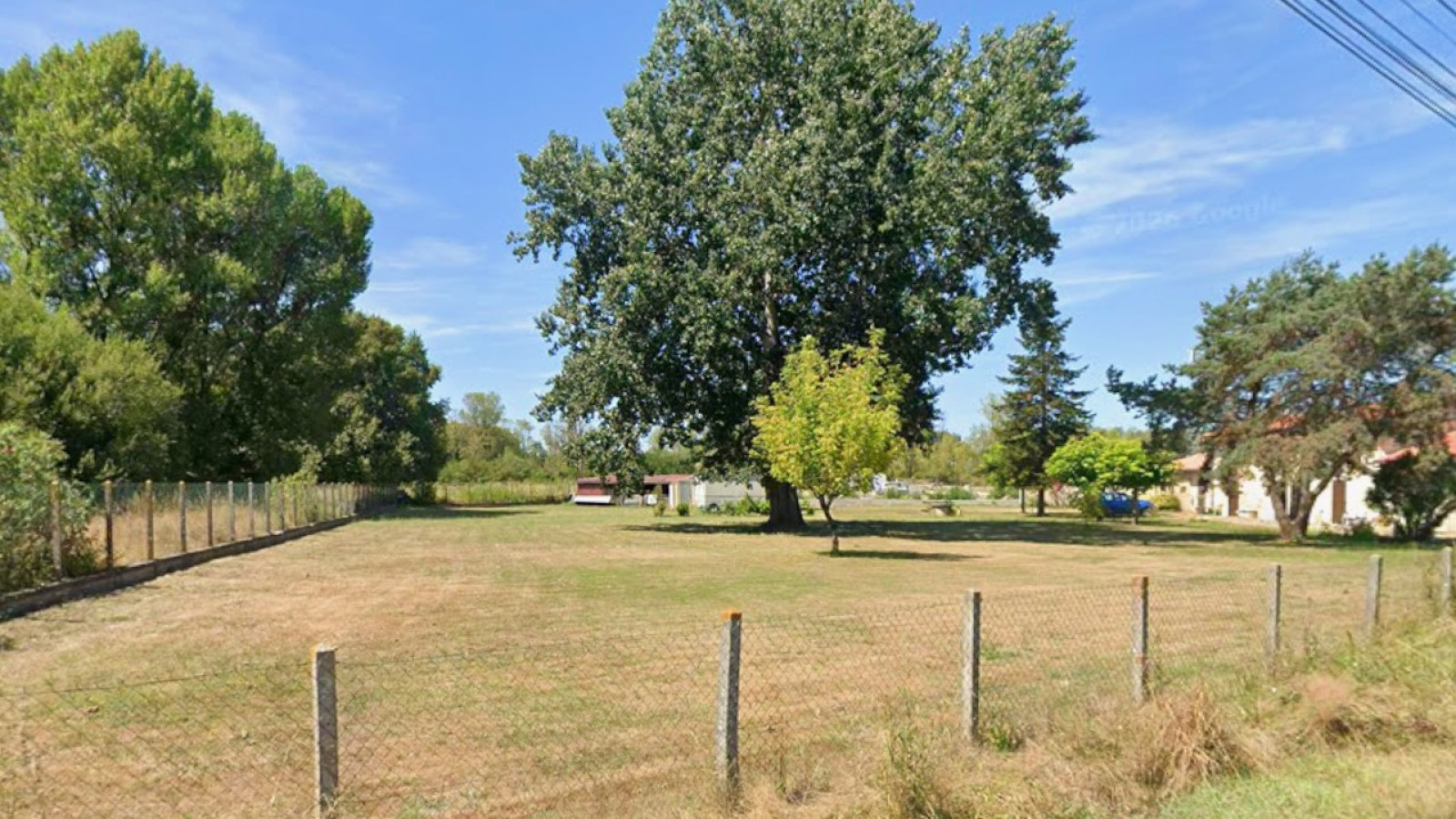 Terrain constructible de 437m2 à Cadaujac