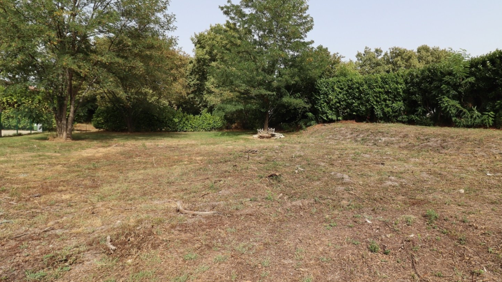 Terrain constructible de 330m2 à Villenave-d'Ornon