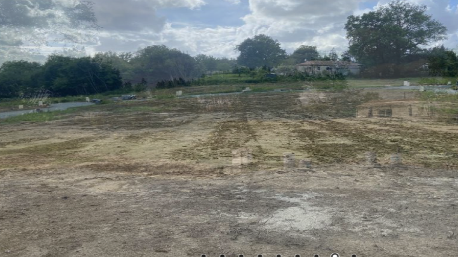 Terrain constructible de 401m2 à Hourtin