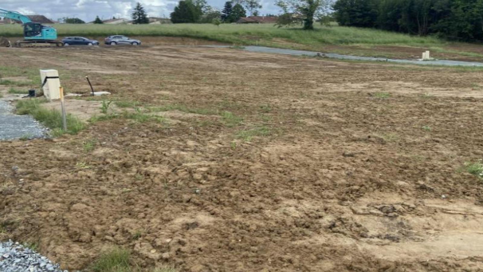 Terrain constructible de 510m2 à Créon
