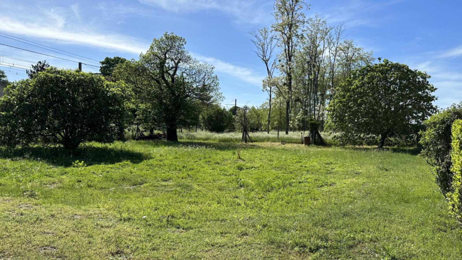 Terrain constructible de 828m2 à Sallebœuf