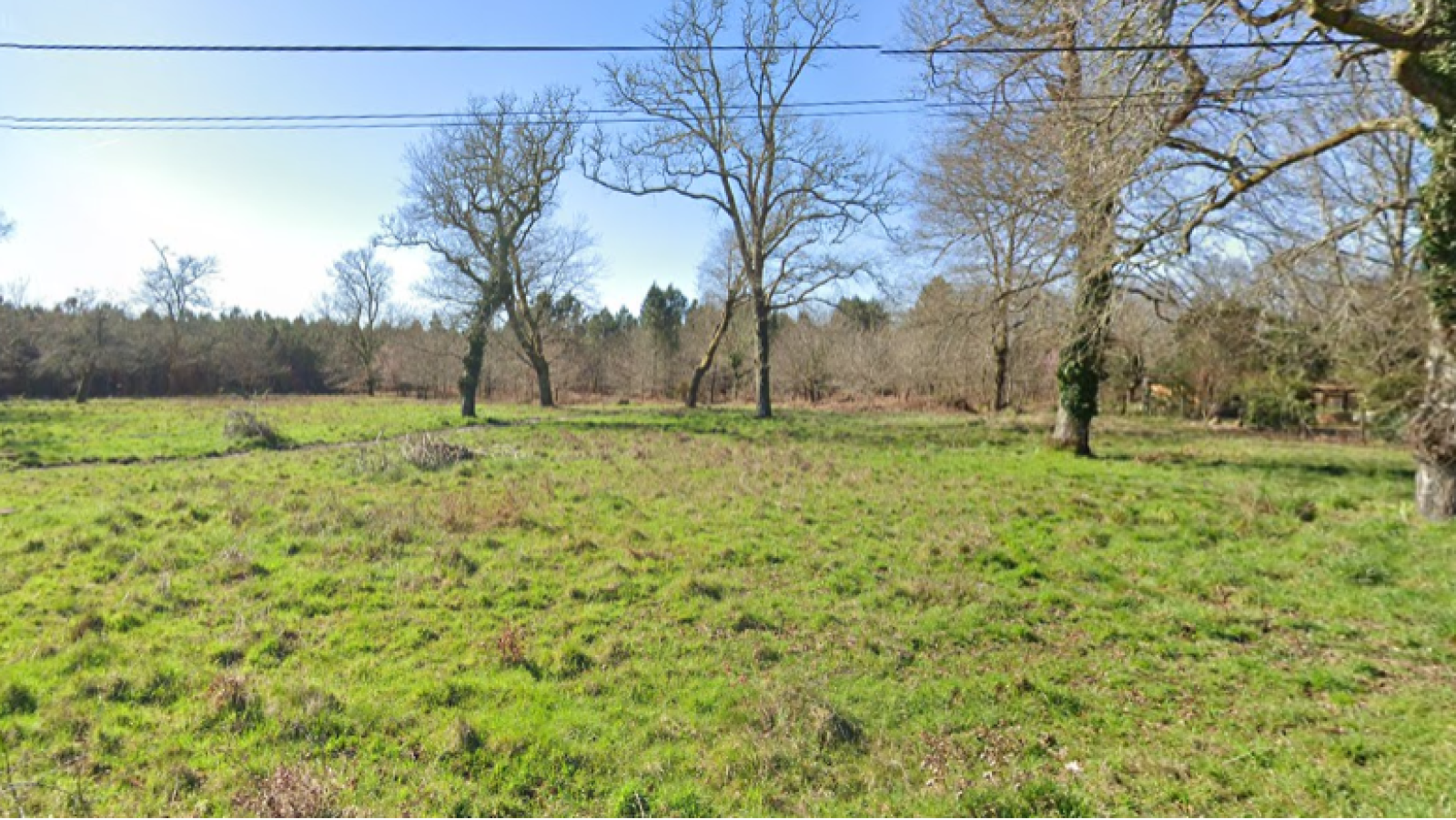Terrain constructible de 585m2 à Tercis-les-Bains