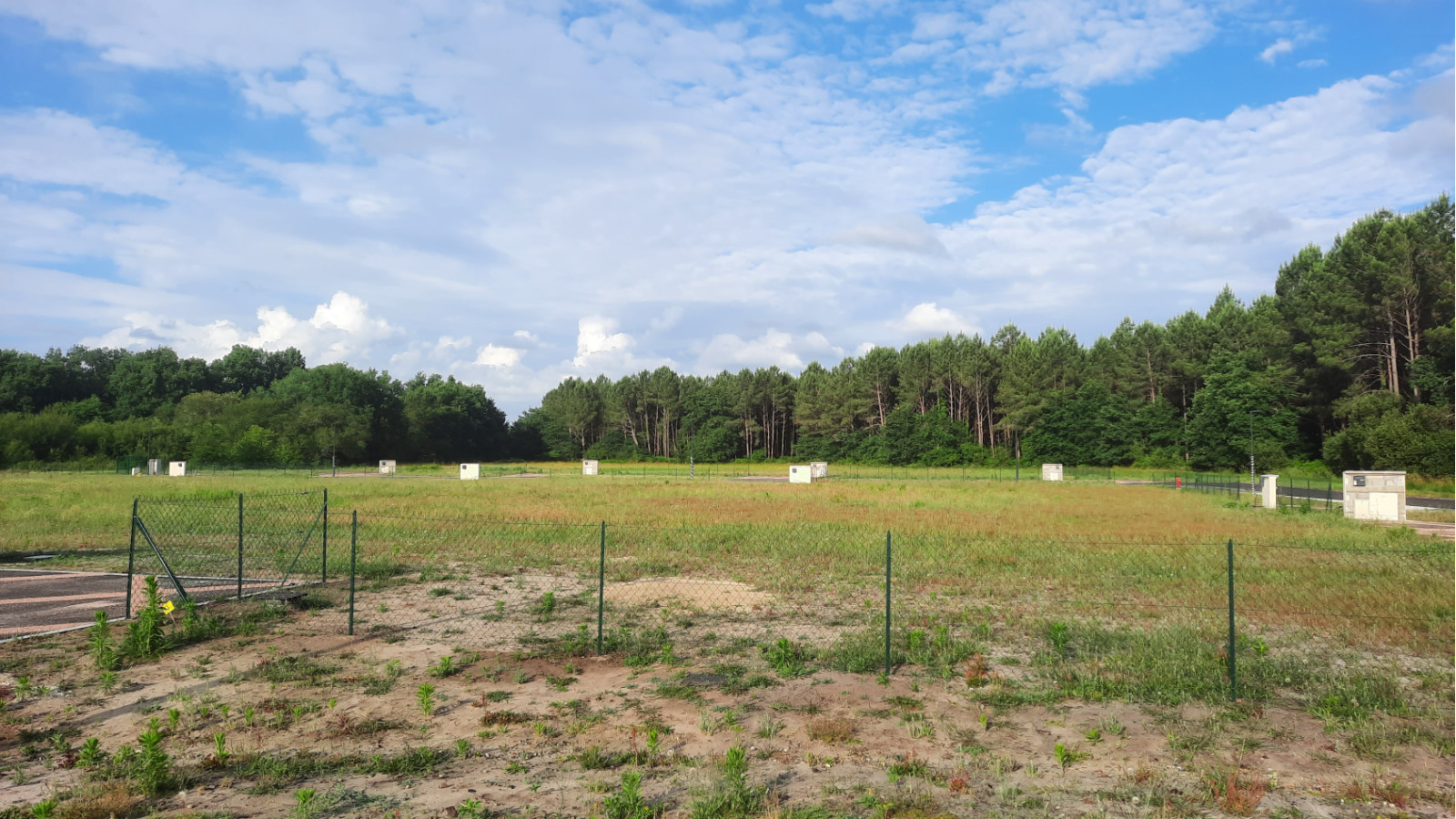 Terrain constructible de 522m2 à Parentis-en-Born