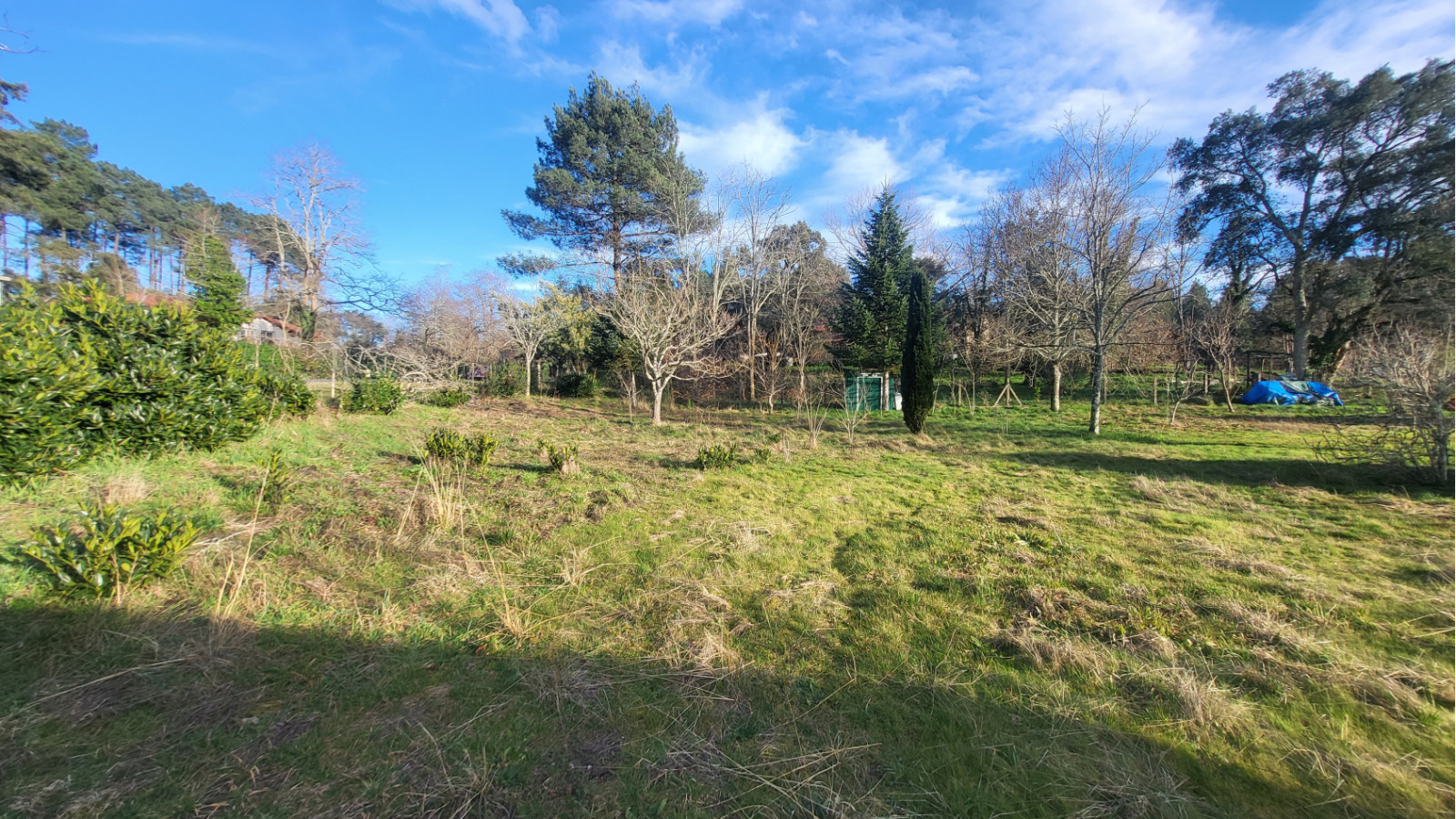 Terrain constructible de 1400m2 à Lévignacq