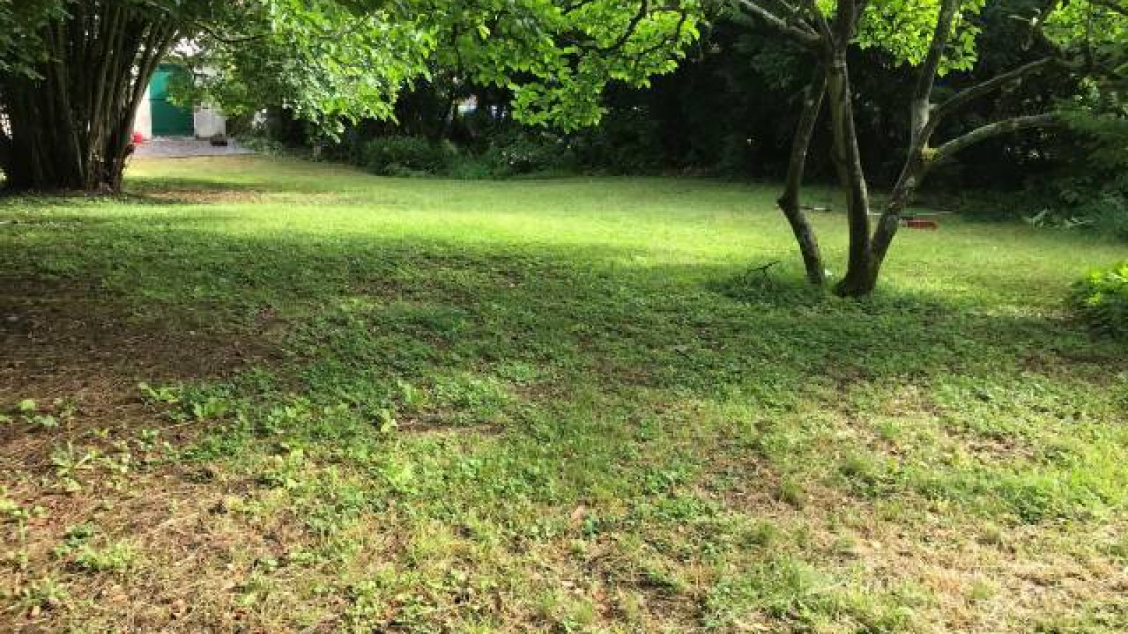 Terrain constructible de 277m2 à Talence