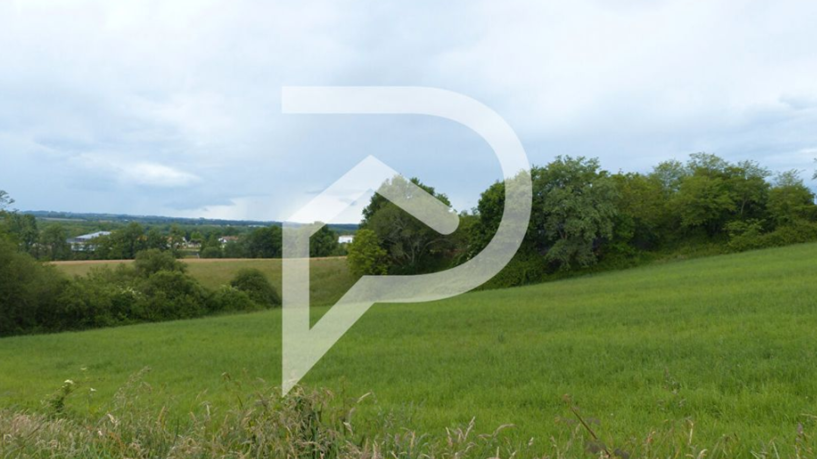 Terrain constructible de 2056m2 à Castelnau-Chalosse