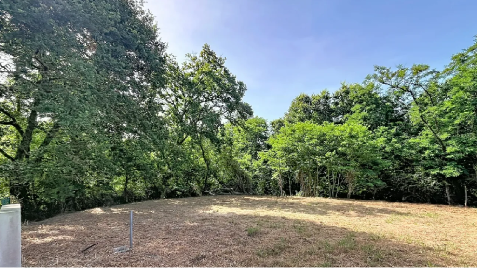 Terrain constructible de 866m2 à Dax