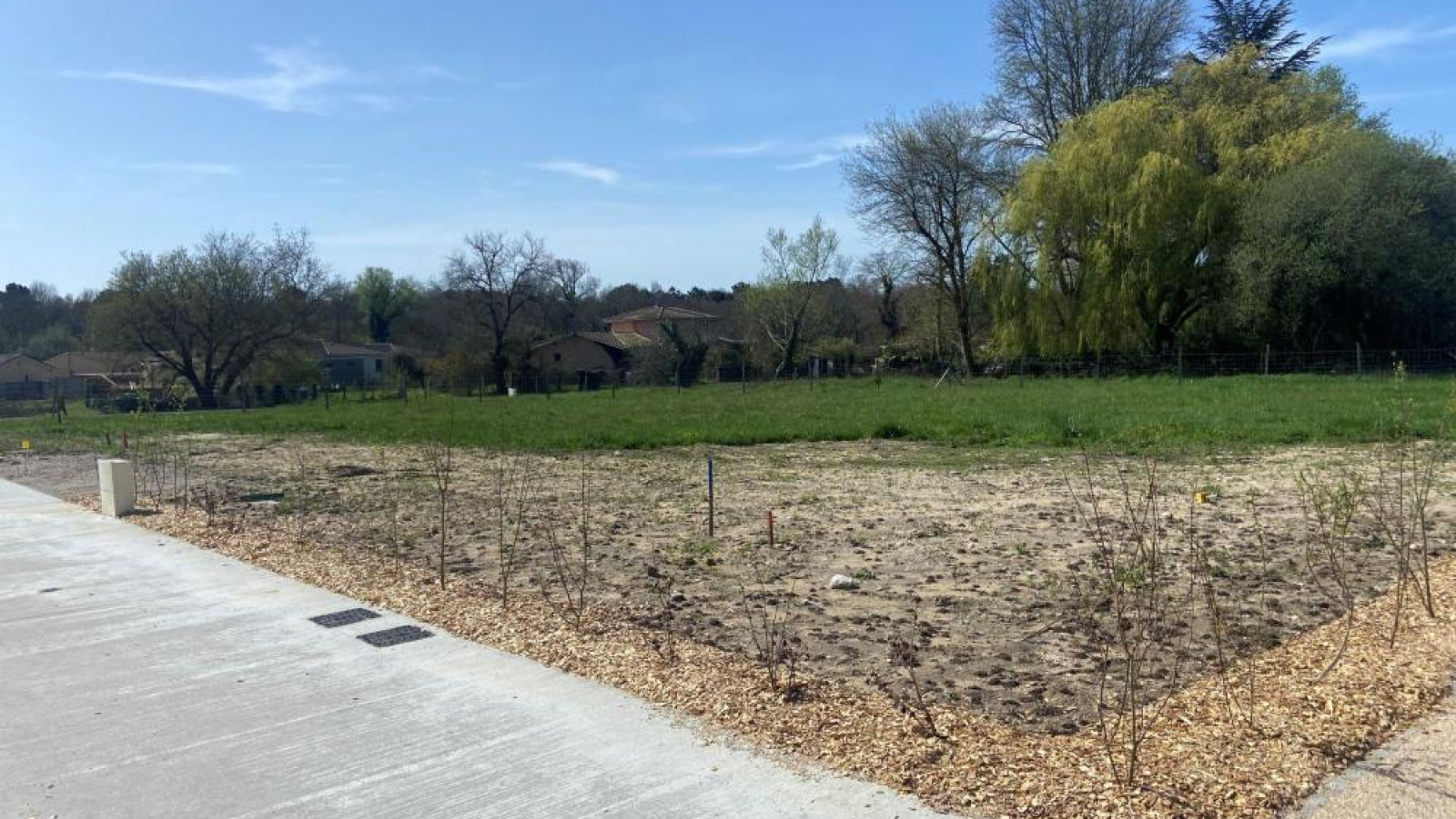 Terrain constructible de 792m2 à Saint-Germain-du-Puch
