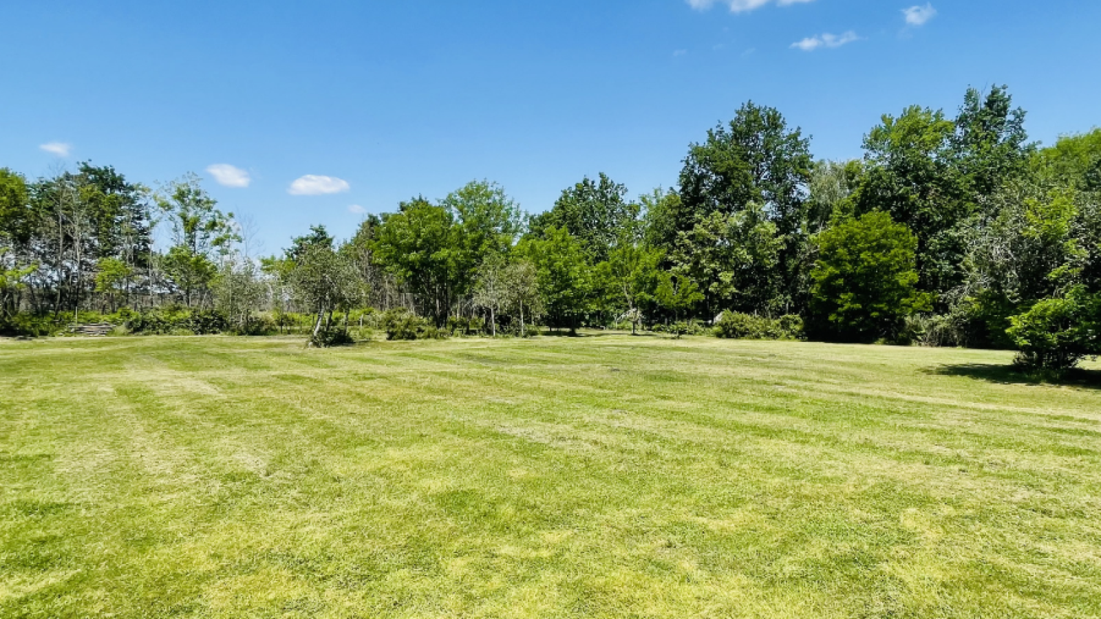 Terrain constructible de 1248m2 à Biscarrosse