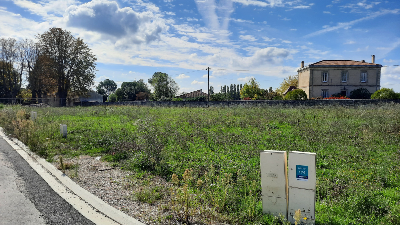 Terrain constructible de 379m2 à Libourne