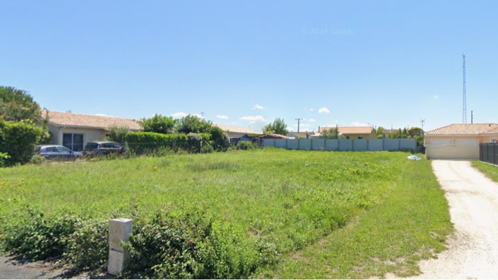 Terrain constructible de 560m2 à La Sauve