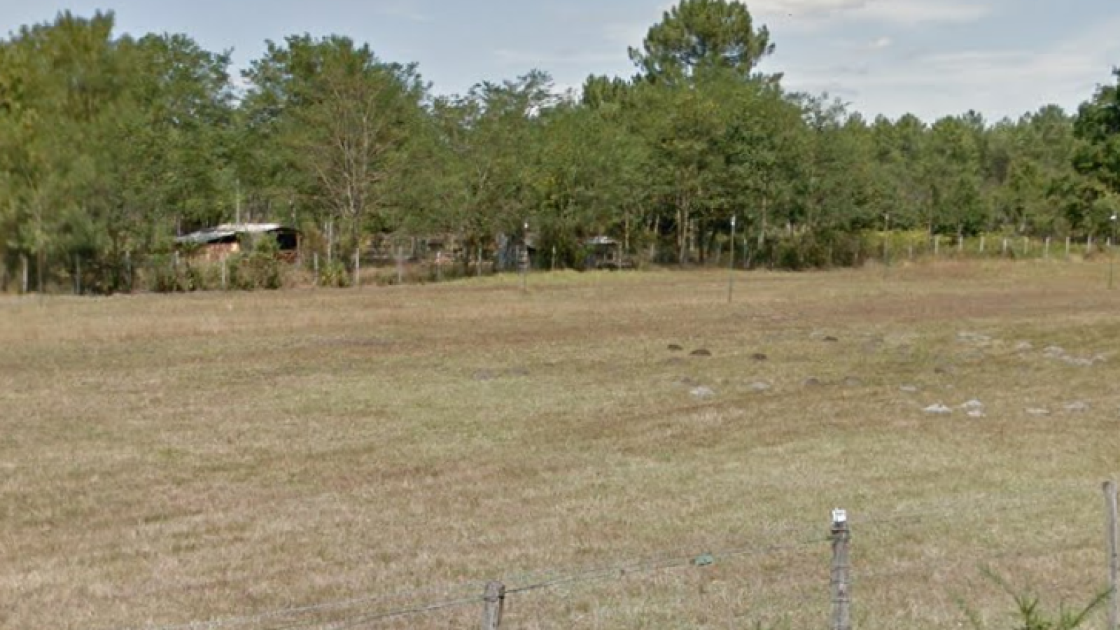 Terrain constructible de 1284m2 à Onesse-Laharie
