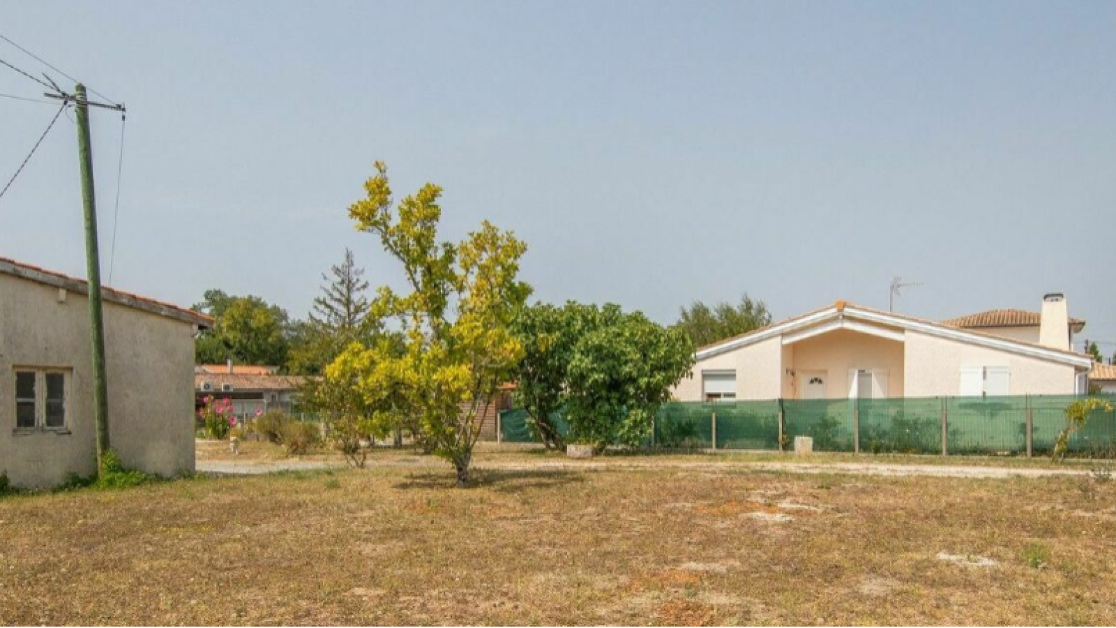 Terrain constructible de 741m2 à Lormont
