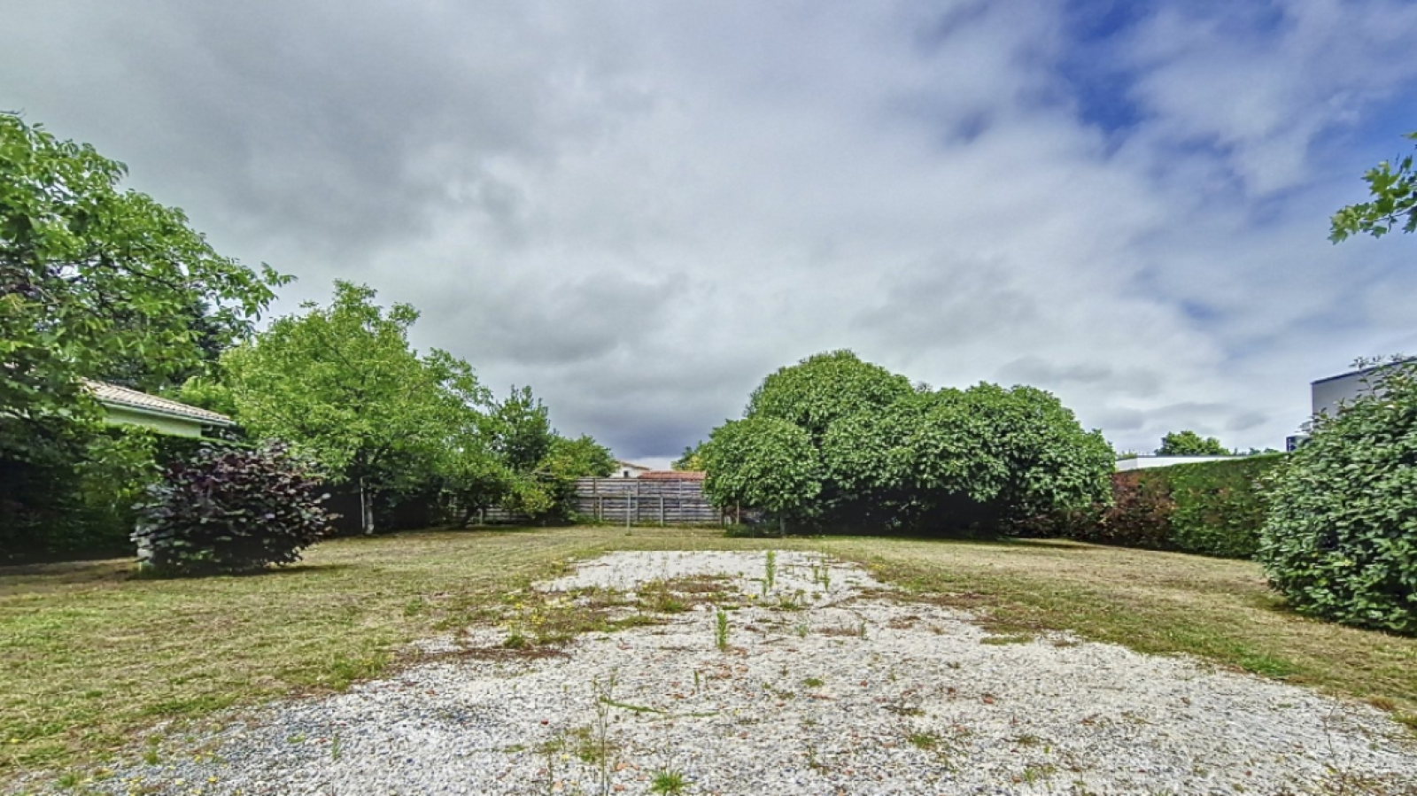 Terrain constructible de 626m2 à Léognan