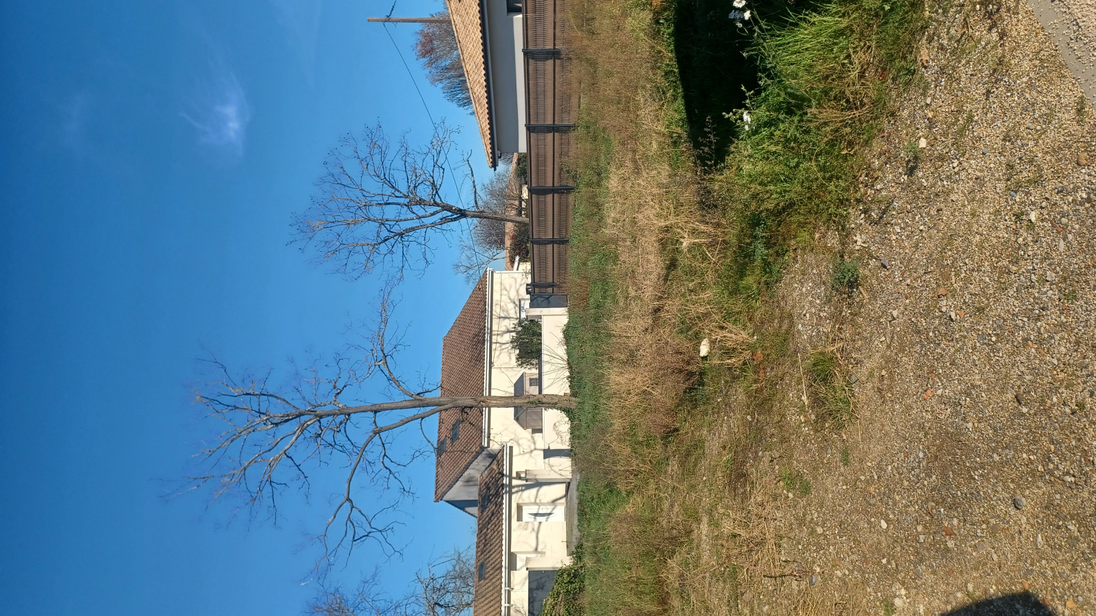 Terrain constructible de 380m2 à Artigues-près-Bordeaux