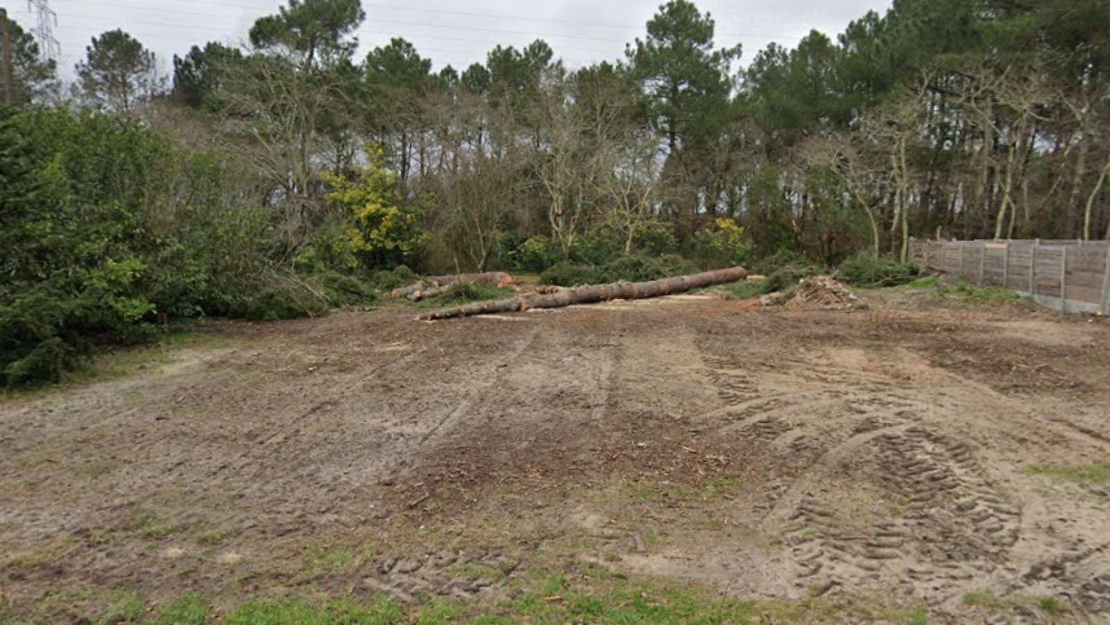 Terrain constructible de 1390m2 à Lit-et-Mixe
