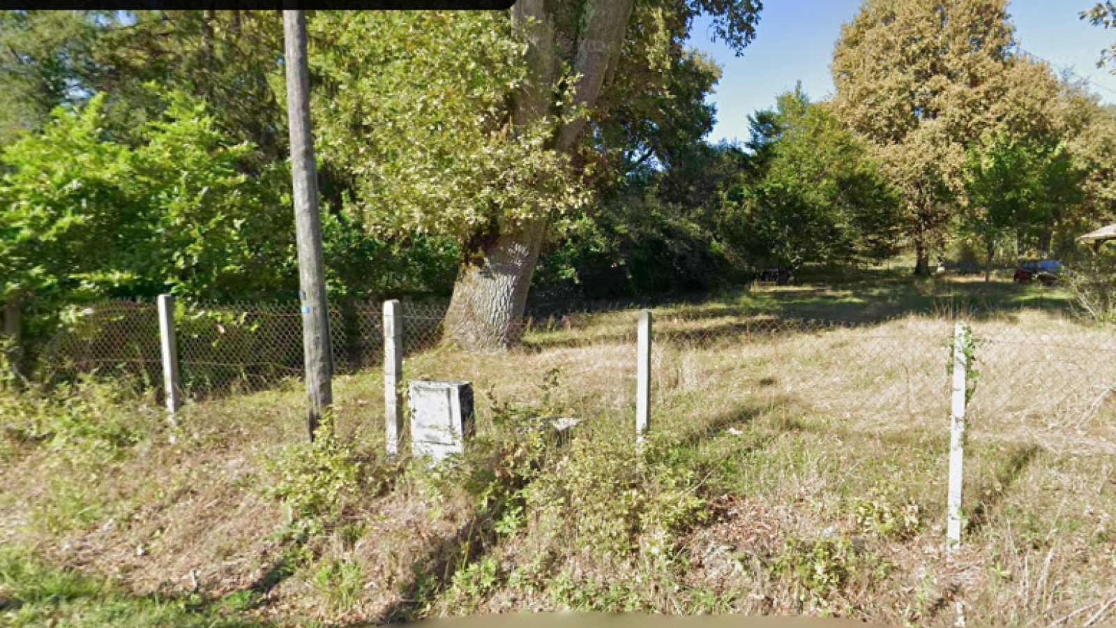 Terrain constructible de 1294m2 à Onesse-Laharie