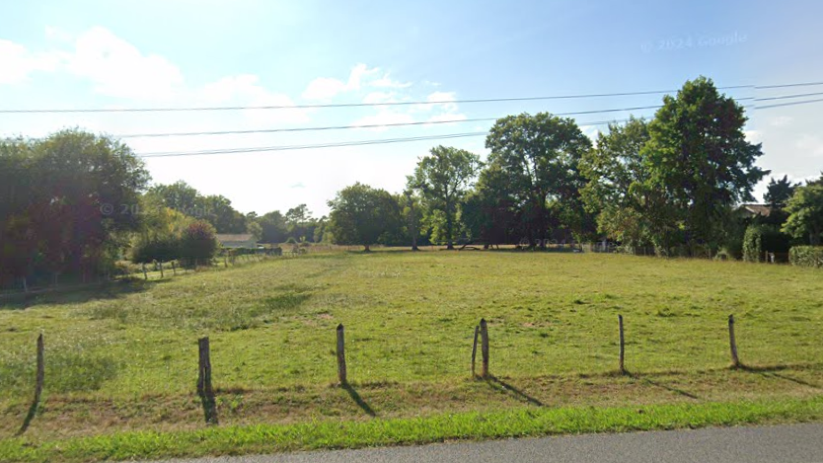 Terrain constructible de 2950m2 à Parentis-en-Born