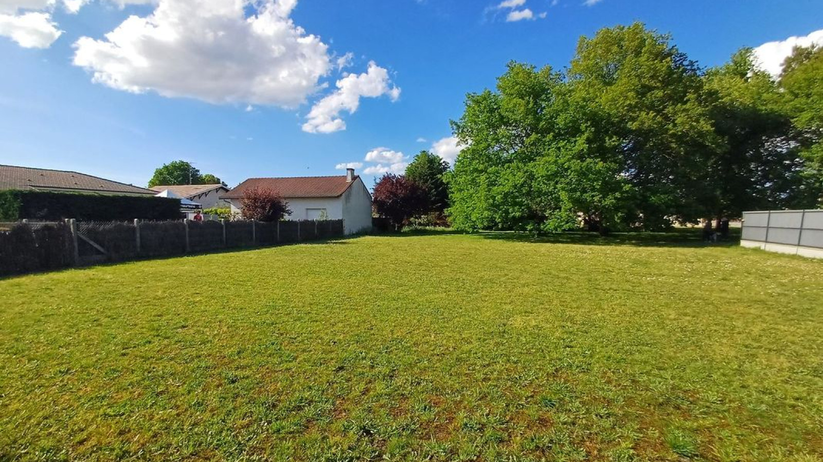 Terrain constructible de 640m2 à Biganos