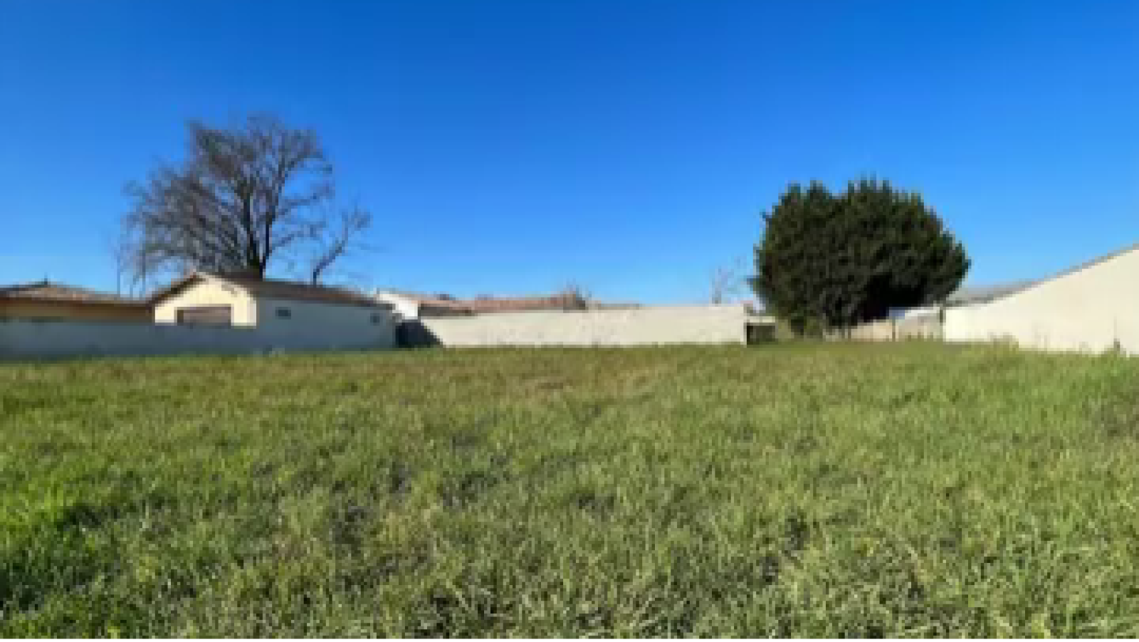 Terrain constructible de 535m2 à Saint-André-de-Cubzac