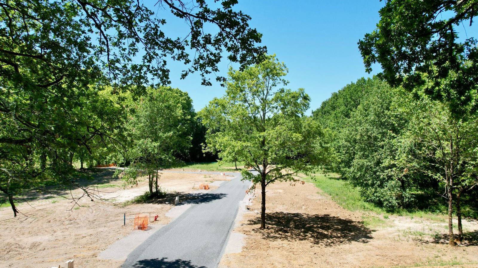 Terrain constructible de 858m2 à Martillac