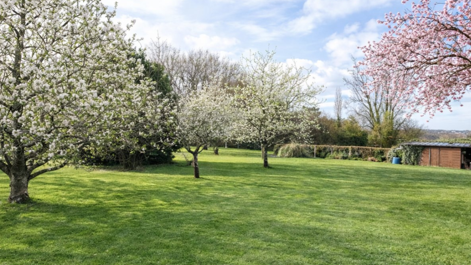 Terrain constructible de 700m2 à Cavignac