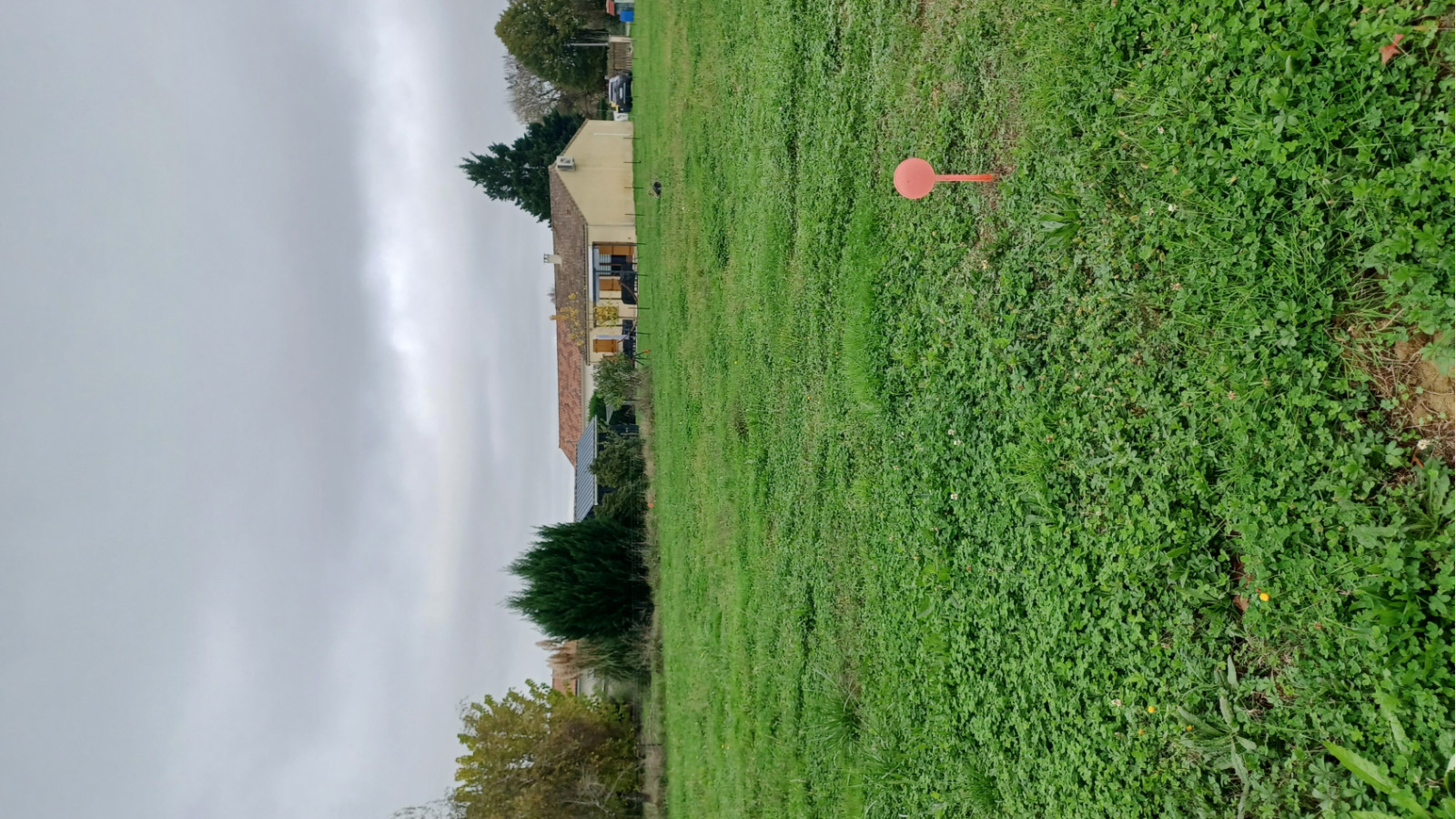 Terrain constructible de 650m2 à Landiras