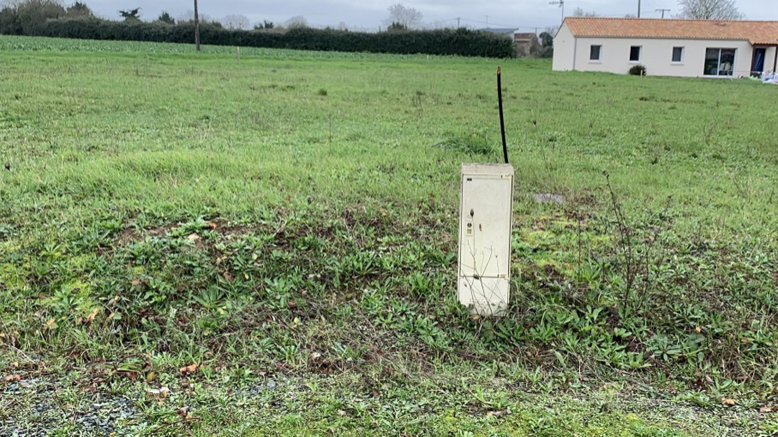 Terrain constructible de 401m2 à Créon